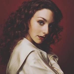 Meet your Posher, Ionie